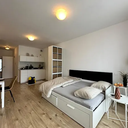 Slnecnice, Flexibilny Pristup Apartment